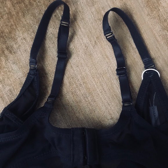 Coulbourne || Sofie Bra - Picture 3 of 4